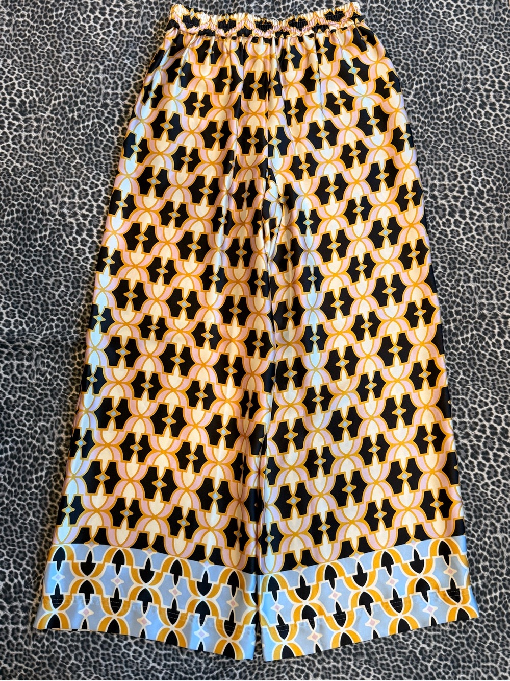 Bailey 44 Geometric Print Wide-Leg Pants in Black, Yellow, Pink & White S NWT - Picture 2 of 9
